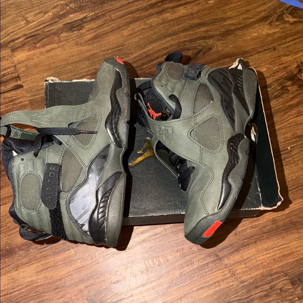 Jordan 8 - Picture 4 of 9